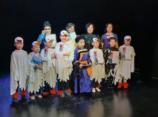 Детские театральные постановки на бурятском языке на сцене театра «Үльгэр»