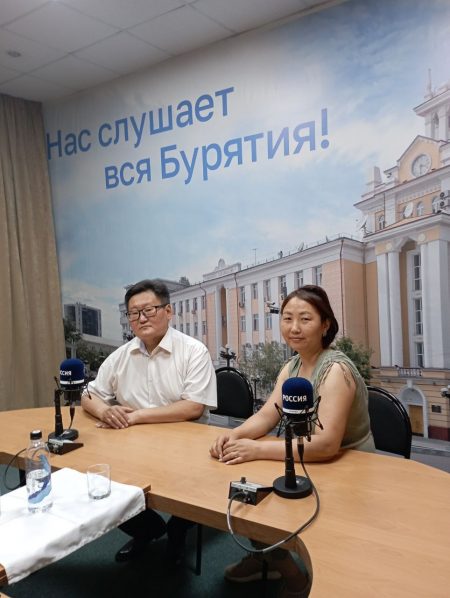 Оһын буряадуудай оролдолго тухай сэхэ руунь хөөрэлдөө