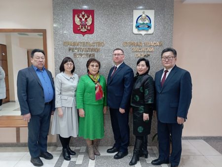 «Бэлиг» организовал встречи якутских гостей в столице Бурятии