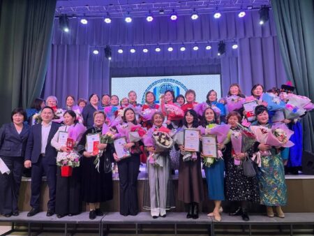 Буряад орондо буряад хэлэнэй эрхим багшанарые шэлэбэ