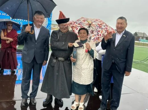 Арад түмэнэйнгөө урда аша габьяатай байhанай түлөө